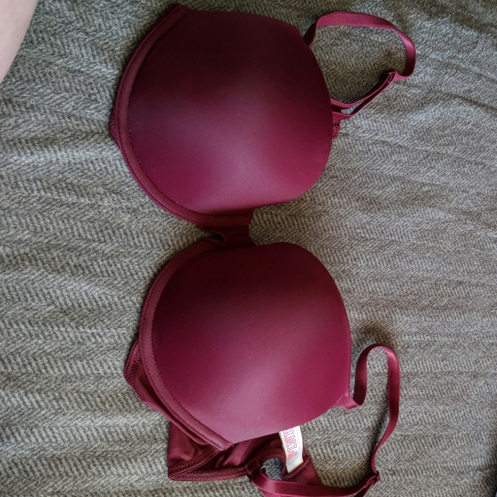 PINK Victoria's Secret Pushup Bra